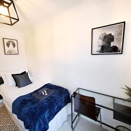 SPACIOUS 3 Bed APARTMENT WITH EN-SUITES&PARKING! Watford  Exterior foto